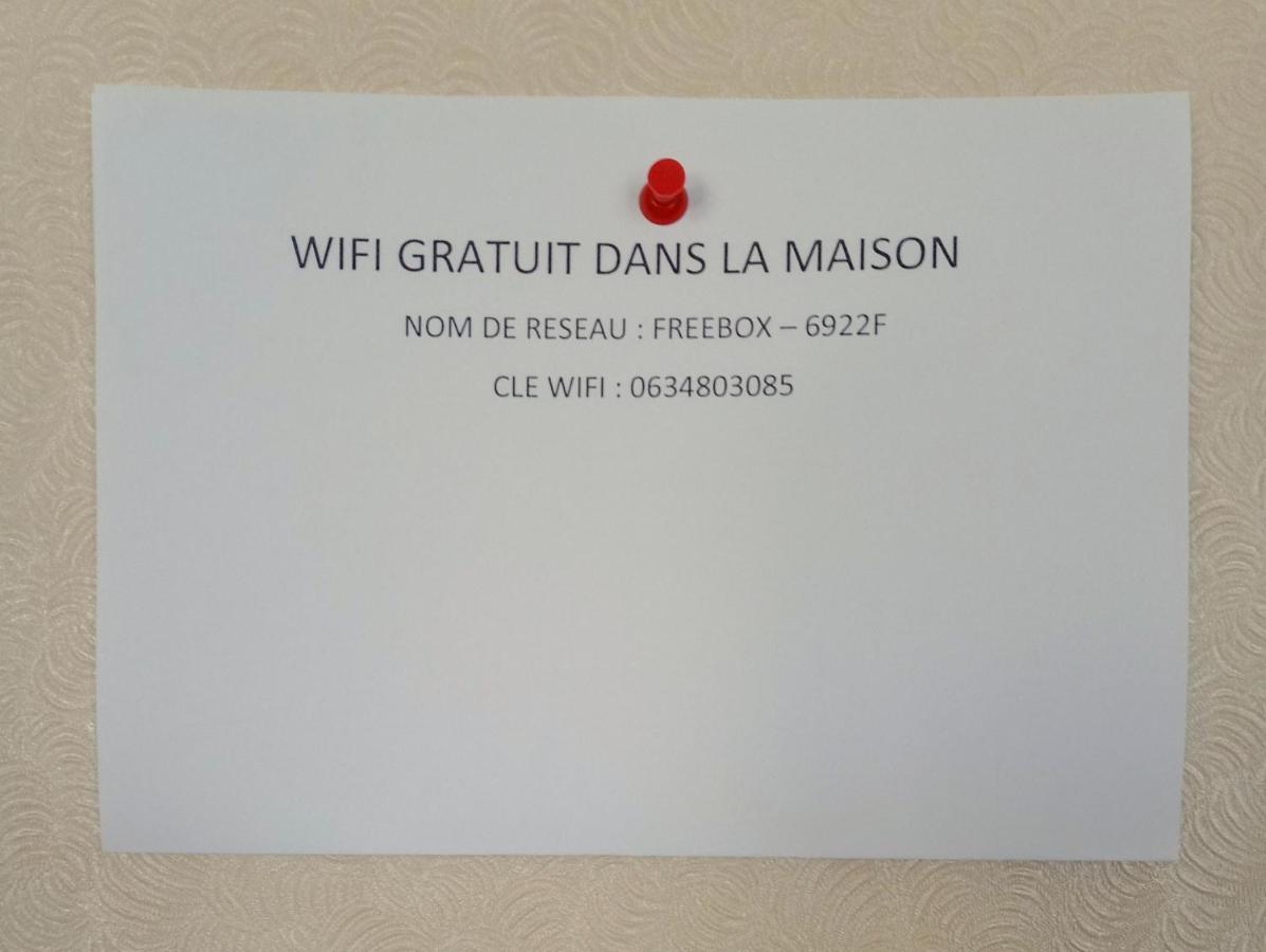 Montluçon Maison Entiere Avec Parking, Garage Et Jardin מראה חיצוני תמונה